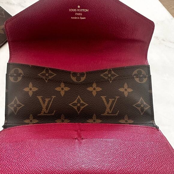 Louis Vuitton Wallet | used, in great condition - Picture 2 of 16